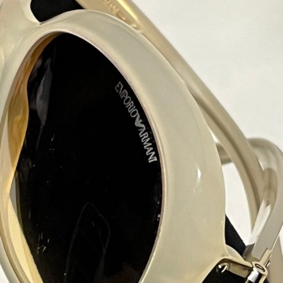 EMPORIO ARMANI Sunglasses - Picture 8 of 10